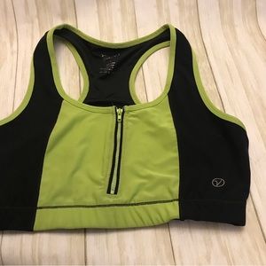 Yogo Large Sports bar. Preowned Green and black non padded